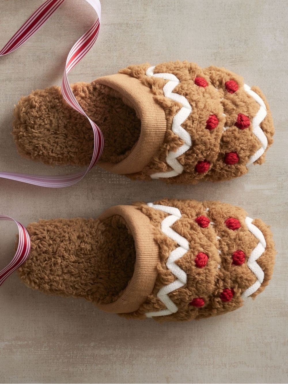 New Pottery Barn Cozy Gingerbread Slippers, Medium, Brown Multi, W/M
